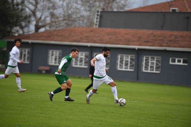 Bursaspor, U19 Takımı İle Maç Yaptı - Namiq Alasgarov İki Golle Yıldızlaştı