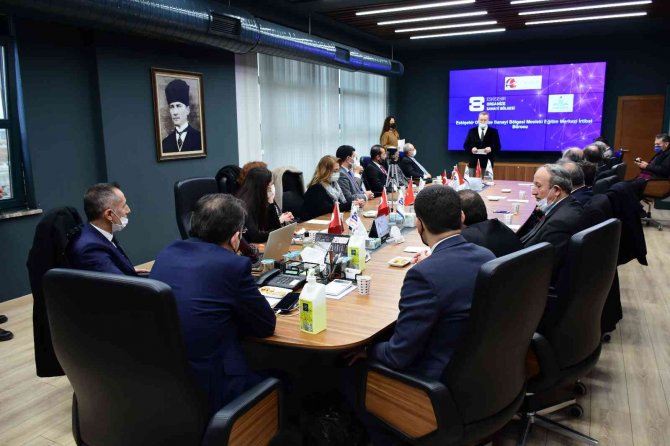 Esob Mesleki Eğitim Merkezi İ̇rtibat Bürosu Hizmete Açıldı