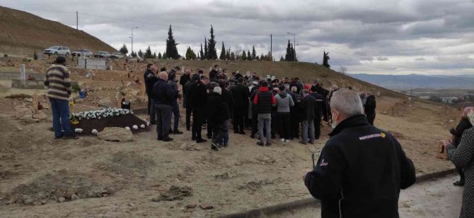 Cansız Bedeni Drone İle Bulunan Kayıp Avcı Son Yolculuğuna Uğurlandı