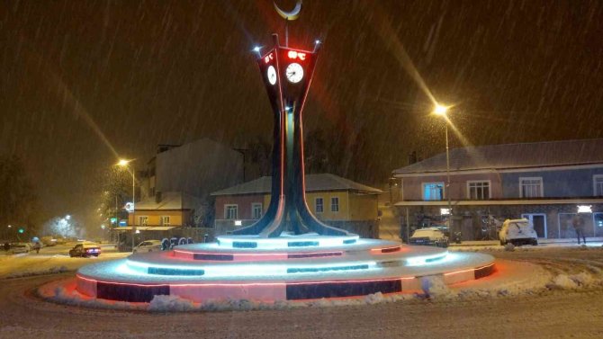 Çameli’de Eğitime 1 Gün Kar Tatili Verildi