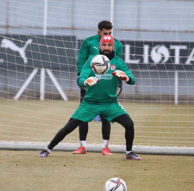 Sivasspor, Lider Trabzon Maçına Hazırlanıyor