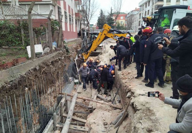 Avcılar’da 1 Kişinin Öldüğü Göçük Olayında 3 Gözaltı