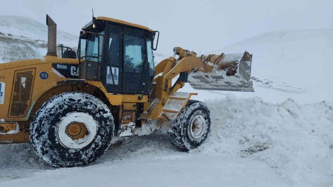 Büyükşehir’den Nefes Kesen Hasta Kurtarma Operasyonu