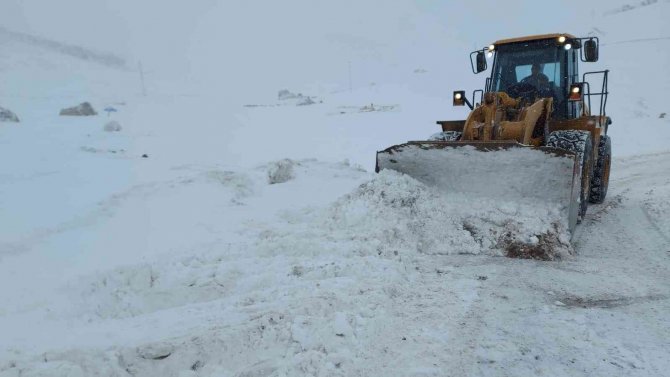Büyükşehir’den Nefes Kesen Hasta Kurtarma Operasyonu
