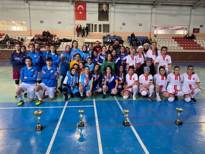 Futsalın Sultanı Reşit Karabacak