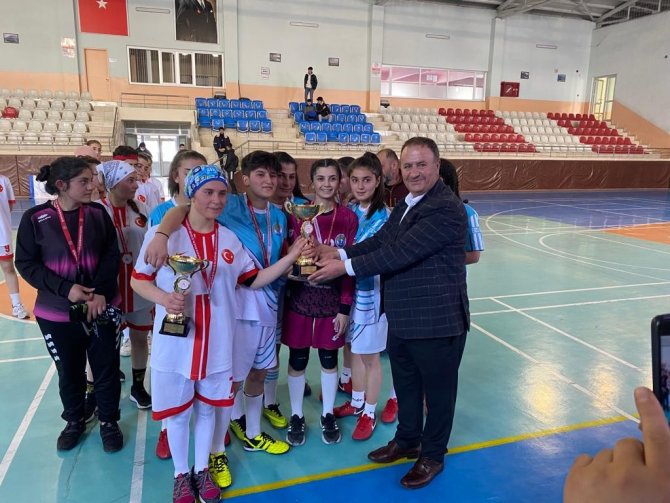 Futsalın Sultanı Reşit Karabacak