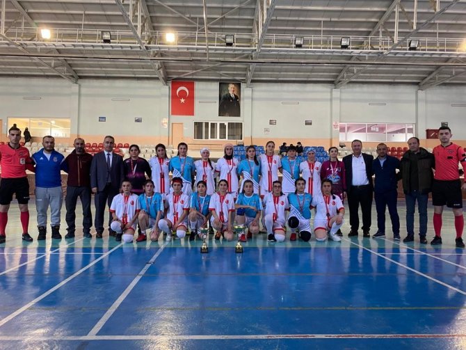 Futsalın Sultanı Reşit Karabacak