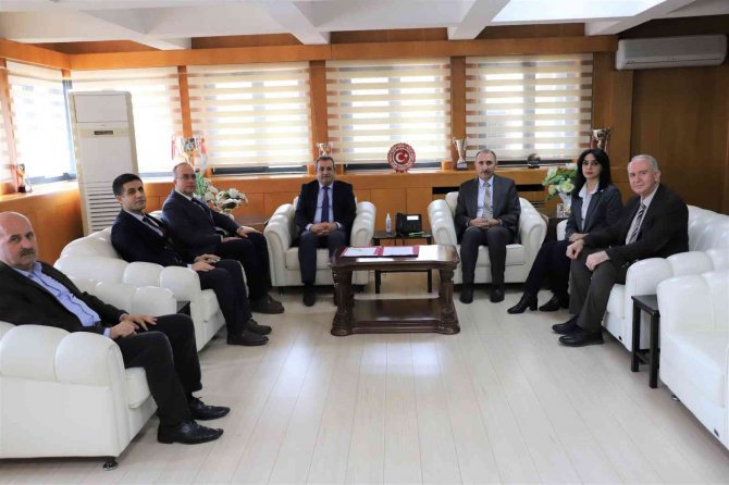 Sağlık İ̇l Müdürlüğü İle Fırat Üniversitesi Arasında İş Birliği Protokolü İmzalandı