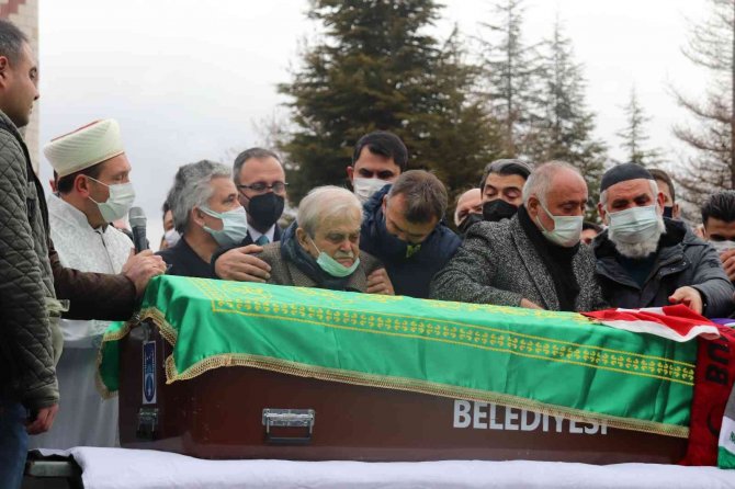 Konyasporlu Ahmet Çalık Son Yolculuğuna Uğurlandı