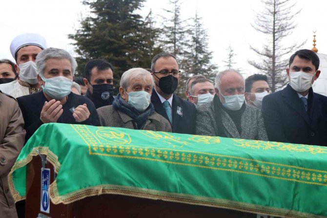 Konyasporlu Ahmet Çalık Son Yolculuğuna Uğurlandı