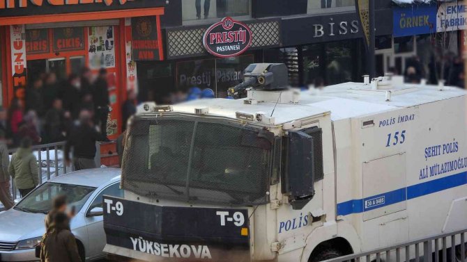 Yüksekova’da İki Grup Arasında Silahlı Kavga: 4 Yaralı