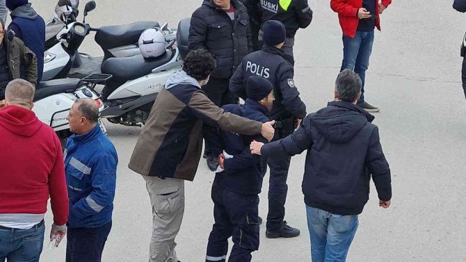 Köpeği Havlıyor Diye Komşusunu Sırtından Bıçakladı
