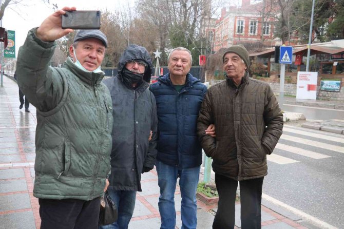Kar Balkanlar’dan Girdi, Edirne’de Beklenen Kar Yağışı Başladı