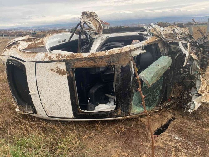 Konyasporlu Milli Futbolcu Ahmet Çalık Trafik Kazasında Hayatını Kaybetti