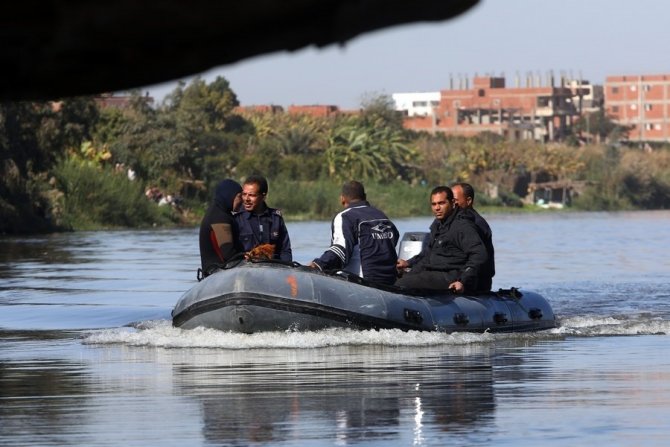 Nil Nehri’ne Kamyon Düştü: 2 Ölü