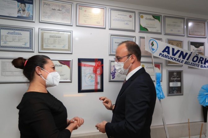 Başkan Örki 2022 Yılının İlk Ruhsatını Verdi