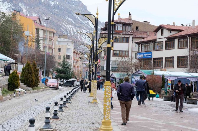 Vaka Sayısı En Fazla Artan İller Arasında Yer Alan Gümüşhane’de Hastaneye Başvuran Hasta Sayısının Az Olması Dikkat Çekiyor