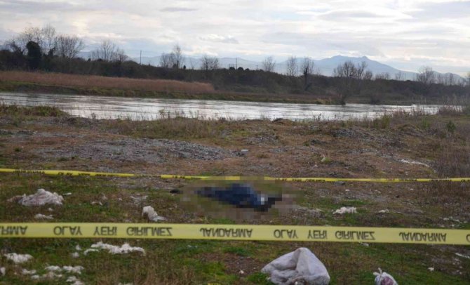 3 Gündür Kayıp Olan Genç, Irmak Kenarında Ölü Bulundu