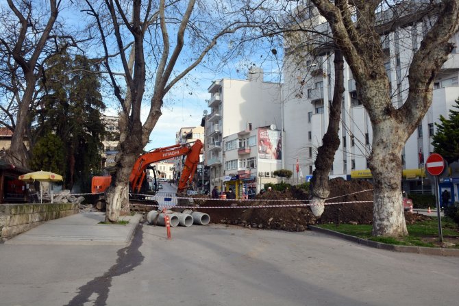 Sinop Meydan Projesi’nde Yıkımlar Devam Ediyor