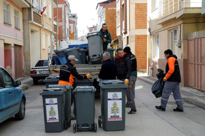 İ̇negöl’de Her Eve Çöp Konteynırı