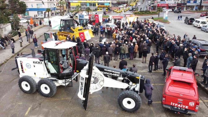 Başkan Posbıyık 10 Milyon Tl’ye Alınan Araçları Tanıttı