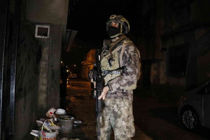 Adana’da Şafak Vakti Terör Örgütü Deaş’a Operasyon