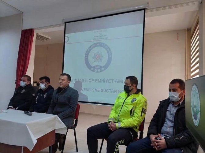 Altıntaş’ta Öğrencilere “Kişisel Güvenlik Ve Suçtan Korunma” Semineri Verildi