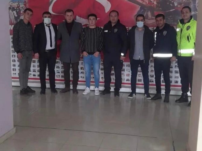 Altıntaş’ta Öğrencilere “Kişisel Güvenlik Ve Suçtan Korunma” Semineri Verildi