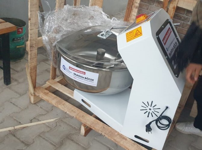 Gündoğmuş’a Ceviz Fidanı Ve Hamur Makinesi Yardımı