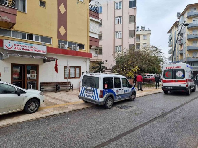 Annenin Polisin Silahını Alarak Yakalanmasına İzin Vermediği Oğlu Lüks Sitede Yakalandı