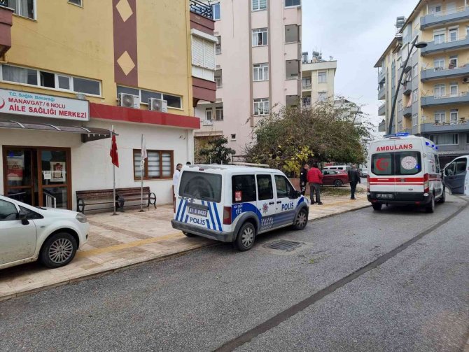 Annenin Polisin Silahını Alarak Yakalanmasına İzin Vermediği Oğlu Lüks Sitede Yakalandı