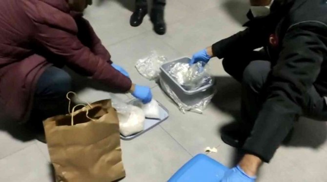 Bandırma’da 5 Şahsa Uyuşturucu Operasyonu