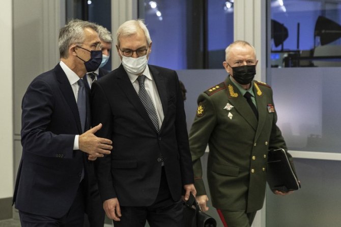 Nato Genel Sekreteri Stoltenberg: "Rusya, Ukrayna’ya Karşı Herhangi Güç Kullanımında Ciddi Sonuçlarla Yüzleşmek Zorunda Kalacak"
