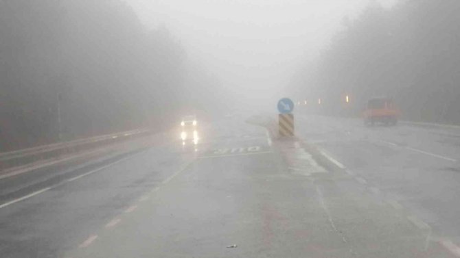 Bolu Dağı’nda Kar Ve Sis Etkili Oluyor
