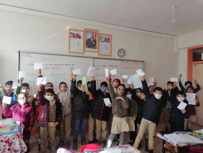 Bursa, Van Arası Mektup Kardeşliği