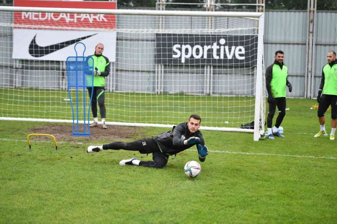 Bursaspor’da Büyükşehir Belediye Erzurumspor Maçı Hazırlıkları Sürüyor