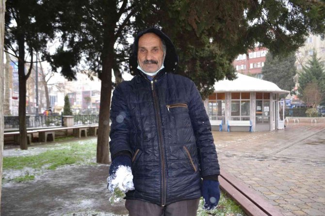 Çorlu’da Yılın İlk Karı Sevindirdi