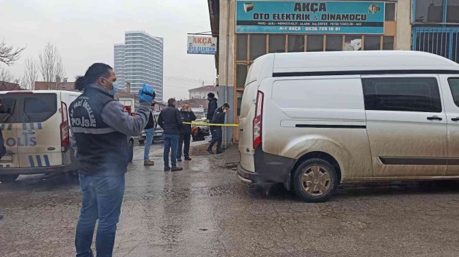 Köy Muhtarı İşyerinde Ölü Bulundu