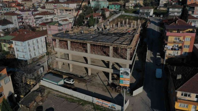 Dilovası Katlı Otopark Projesinde Çalışmalar Sürüyor