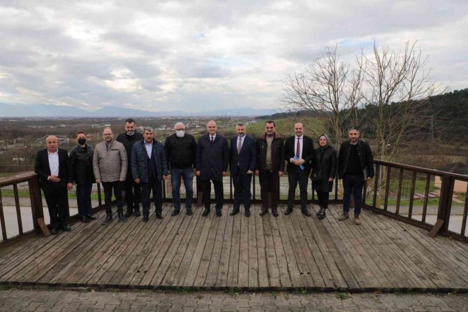 Başkan Özlü, Mahalleleri Otobüsle Gezdi