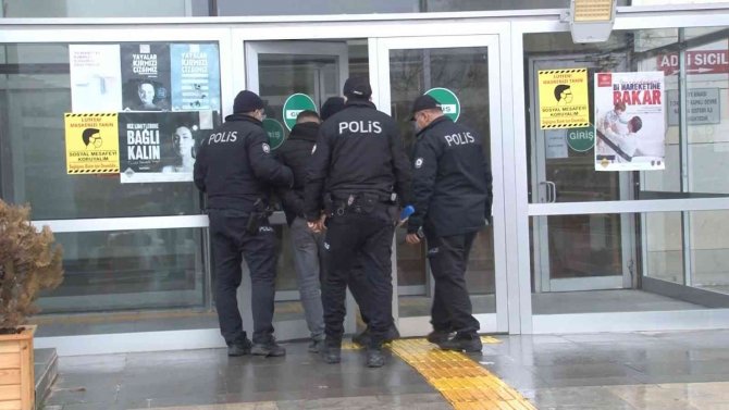 Suçüstü Yapılan Kablo Hırsızı Gözaltına Alındı