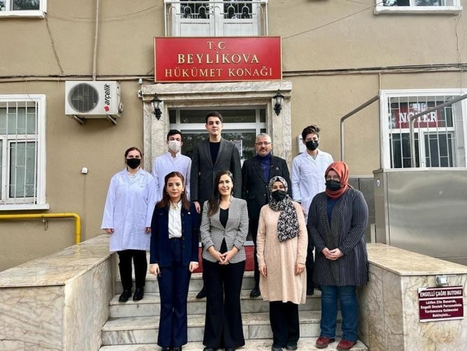 El Yapımı Ürünlerini Kaymakam Ve Belediye Başkanına Hediye Ettiler