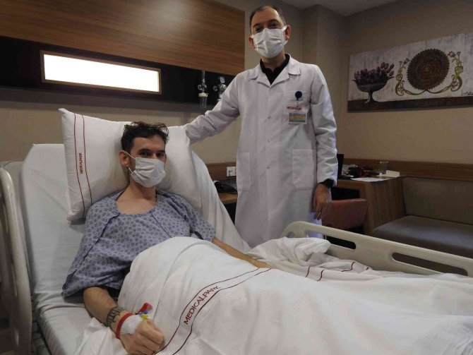 Estonyalı Hasta Aşırı Uzun Olan Bağırsağından Kurtuldu