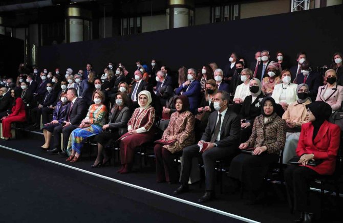 Geleneksel Türk Dokumaları Dünyaya Açılıyor