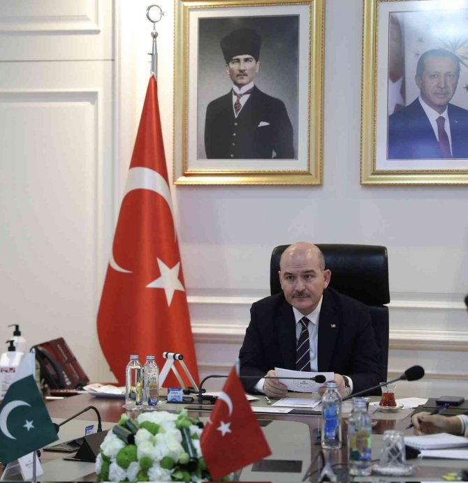 İ̇çişleri Bakanı Soylu, Pakistanlı Mevkidaşı Ahmed İle Yasa Dışı Göçü Görüştü