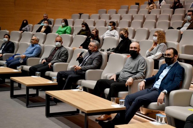 Kayseri Osb’de ‘En İ̇yi Narkotik Polisi Anne’ Semineri