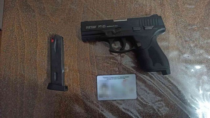 Fenomen Olmaya Kalkarken Gözaltına Alındı