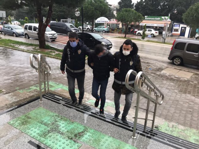 Fenomen Olmaya Kalkarken Gözaltına Alındı