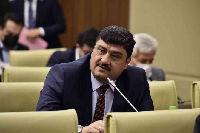 Chp Ve İ̇yi̇ Parti’den Başkan Oğuz’a “Kahramanazan Halk Ekmek” Övgüsü