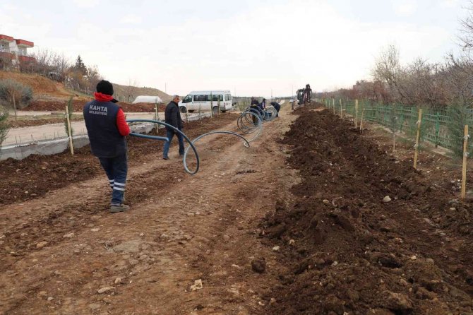 Kanal Boyu İkinci Etap Park Çalışmaları Hızlandı